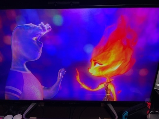 50V型液晶テレビ