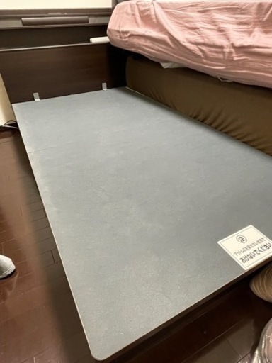 ニトリ シングルベッドフレーム跳ね上げ収納つき