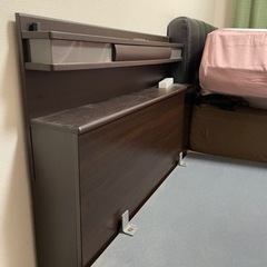 ニトリ シングルベッドフレーム跳ね上げ収納つき