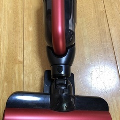 TOSHIBA 充電式掃除機の画像