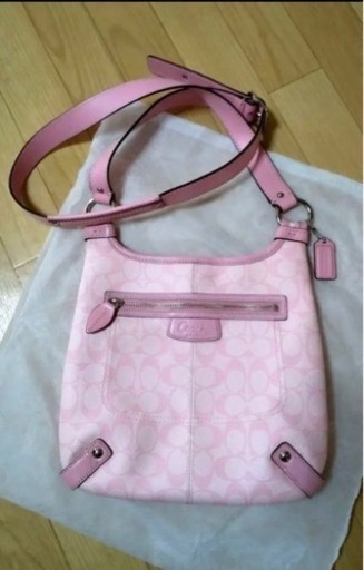 COACH の ショルダーバッグ  Hawaii 限定品 ギリギリ価格