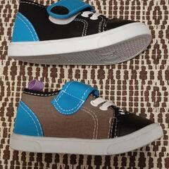 サイズ15センチ　スニーカーの画像