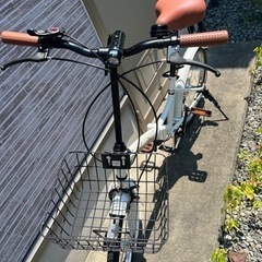 折りたたみ自転車の画像
