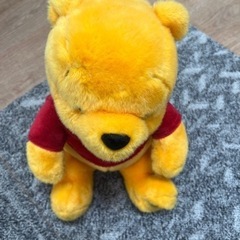 くまのプーさん　ぬいぐるみ　ディズニーストアの画像