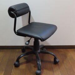 中古黒イス・差し上げます！北区まで取りに来てくださいませ！早い方...