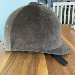 乗馬用ヘルメットS〜M とプロテクターの画像