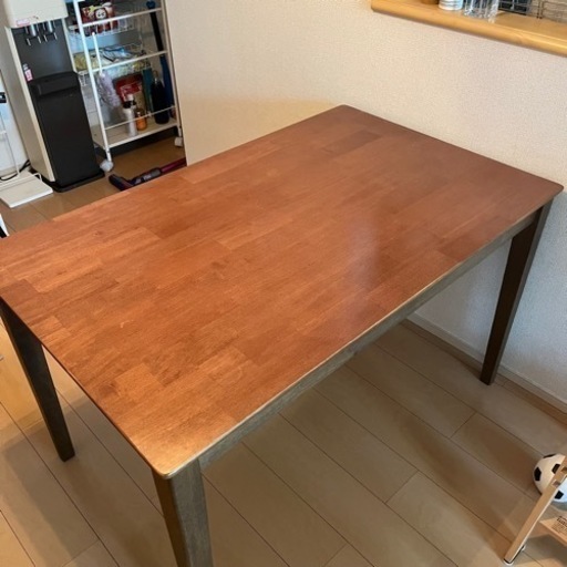 ダイニングテーブル　74✖️120 高さ70