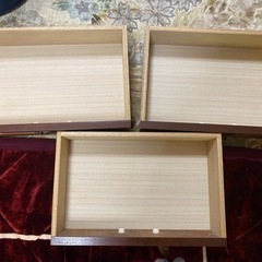木製サイドボードの画像