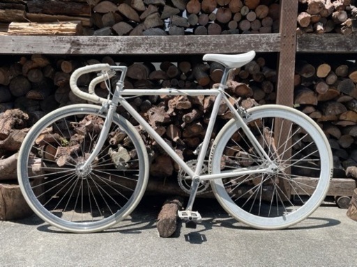 【ピストバイク】Fuji（フジ）FEATHER （フェザー）ホワイト【防犯登録抹消済み】