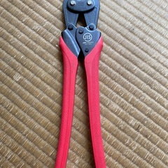 圧着工具