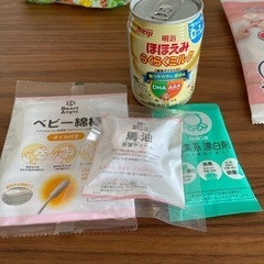 ベビー用品試供品&破水（お産パット）の画像