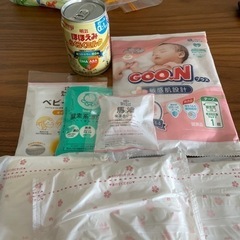 ベビー用品試供品&破水（お産パット）の画像