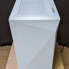 （沖縄内で現金払いなら8000円引き）RTX4070＆最新14コアCPU搭載　ホワイト構成で綺麗な万能ゲーミングPCの画像