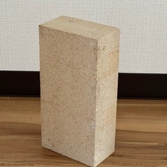 耐火レンガ4つ