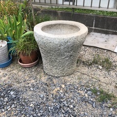 【お譲り先決まりました】あげます❗️石臼❓メダカ、水草等に