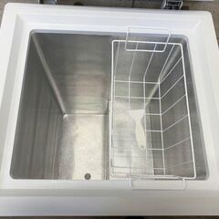 美品 2021年製 ハイアール 上開き冷凍庫 　103L 　100Vの画像