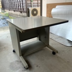作業台、　500円(交渉中