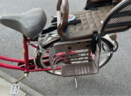 自転車　赤　　購入価格25,000円相当！