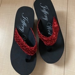 スパンコールサンダル　未使用品の画像