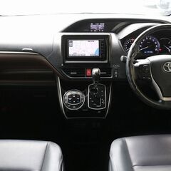 憧れの車を、今こそ❕❕自社ローンで🌟【トヨタ　エスクァイア　Ｇｉ】