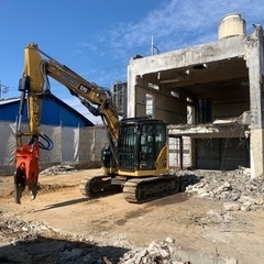 解体作業員、の画像