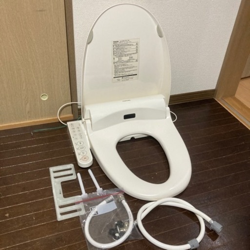 値下げ‼️TOSHIBA 温水洗浄便座 SCS-T160 脱臭機能付