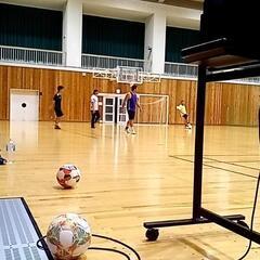 毎週水曜日丹南総合公園体育館てフットサルやってます − 福井県