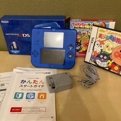 Nintendo 2DS と　カセット二つつき