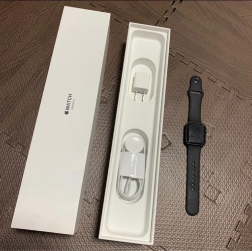 Apple アップル　Apple Watch Series 3