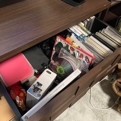 ウッド調のテレビ台の画像