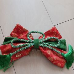 髪飾りの画像