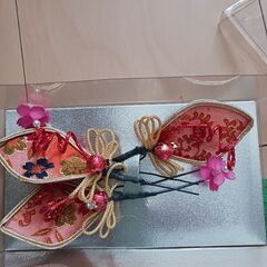 髪飾りの画像