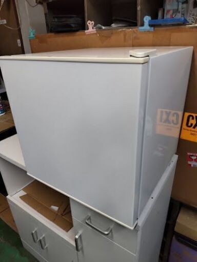 格安 1ドア 50L 近隣配送無料 13年製 ユーイング エタノール洗浄済 サブ 寝室 一人向け