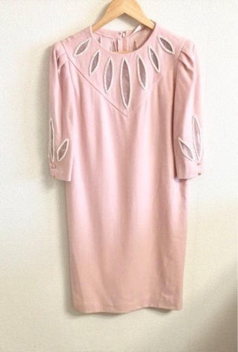 ワンピース　ピンク