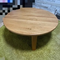 値下げしました。✨オールシーズン使える木目調回転ローテーブル✨