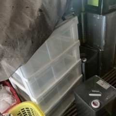 収納ケース 3つありますの画像