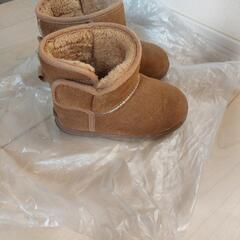 ムートンブーツの画像