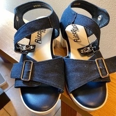 サンダル　22センチ