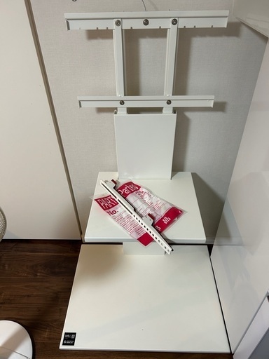 壁寄せTVスタンド