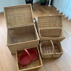 カゴ  収納カゴ    大小5個セット値下げしました。の画像