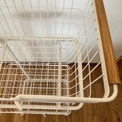 【お取引中です】トスカ　ランドリーワゴン　IKEA ロースコグ2点の画像