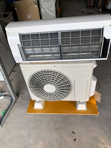 (売約済み)HITACHI エアコン 室内機RAS-W22J(W)　8畳 白くまくん くらしカメラ搭載 自動掃除 2019年製