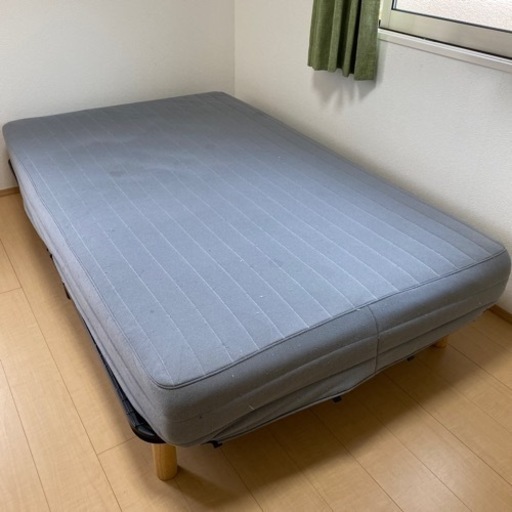 セミダブルベッド
