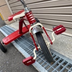 【急募】29日までお取り置き！子ども用レトロ三輪車RadioFlyer ラジオフライヤー （Radio Flyer）【Trikes & Bikes】 クラシック・レッドの画像