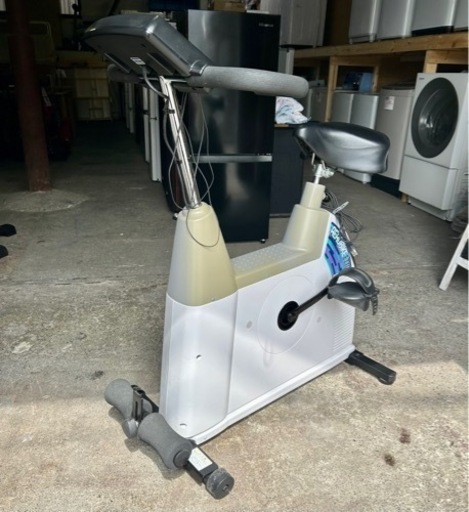 札幌引取り歓迎 動作良好 COMBI コンビ エアロバイク EZ101 フィットネス エクササイズ