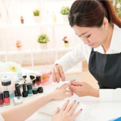 未経験ネイリスト/18時退社/日曜希望休あり/正社員登用あり