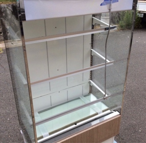 KG18   サンデン冷蔵ショーケース
