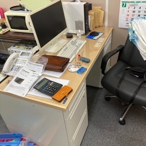 事務机　使用年数3年