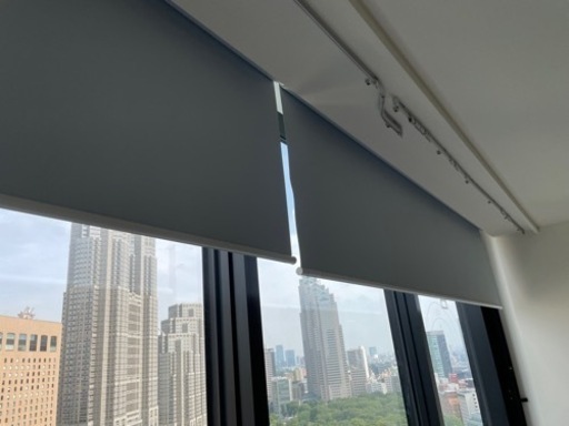 ロールカーテン　2本