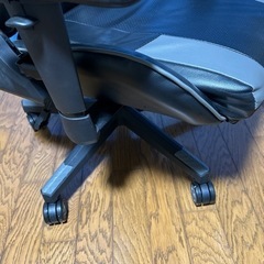 ゲーミングチェアの画像